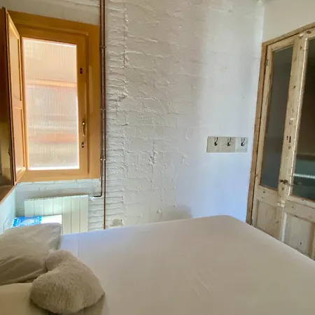 Poblenou Cozy Double Bedroom